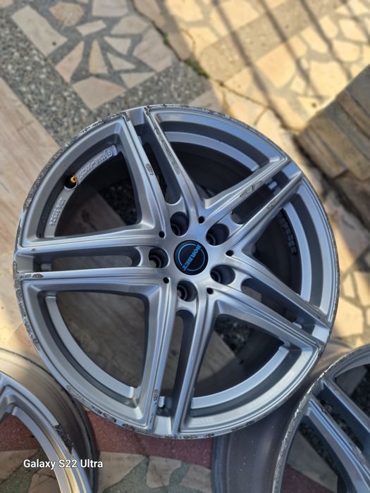 Audi 18 цола 5 комплекта оригинални нов модел Замъка Ямбол