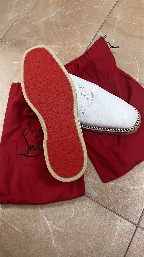Pantofi piele Christian Louboutin