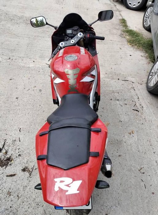 Yamaha R1 2001 като нов