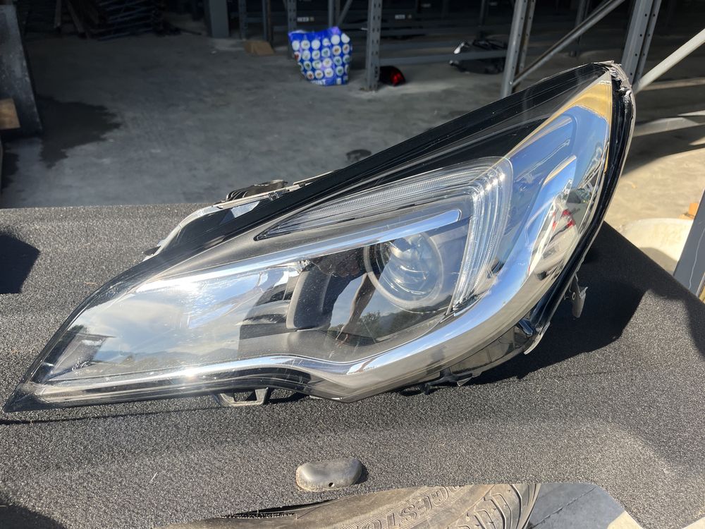 2 броя ляв фар Opel Astra K 2015-2022