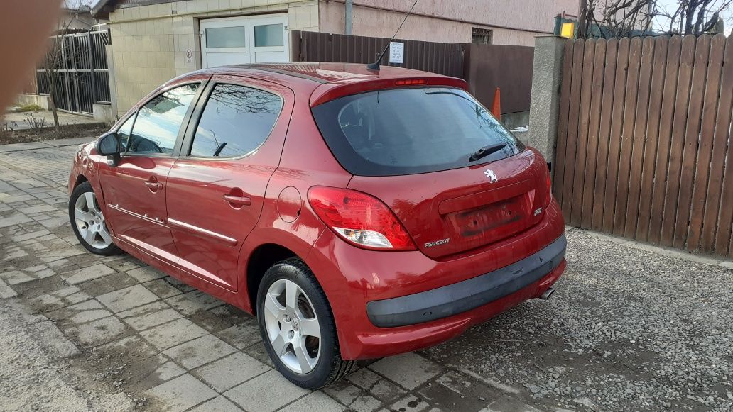 Dezmembrez Piese Peugeot 207 din 2011