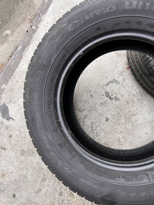 2 anvelope iarna 235/65/16 C , GoodYear , 5.5 mm