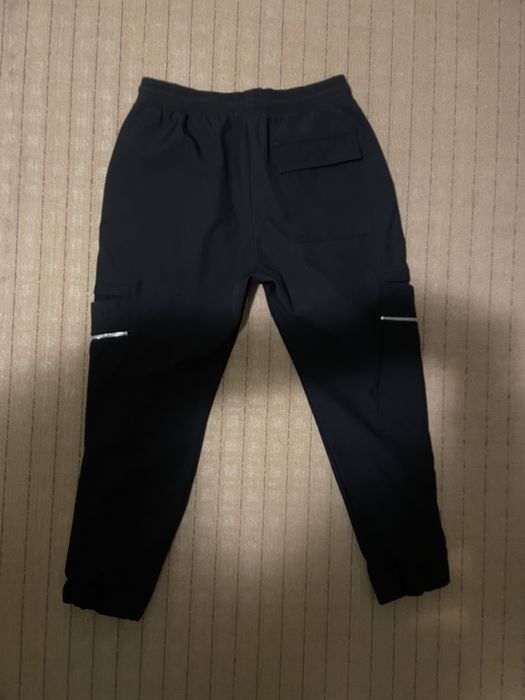 pantaloni eksi 1 ca si nou