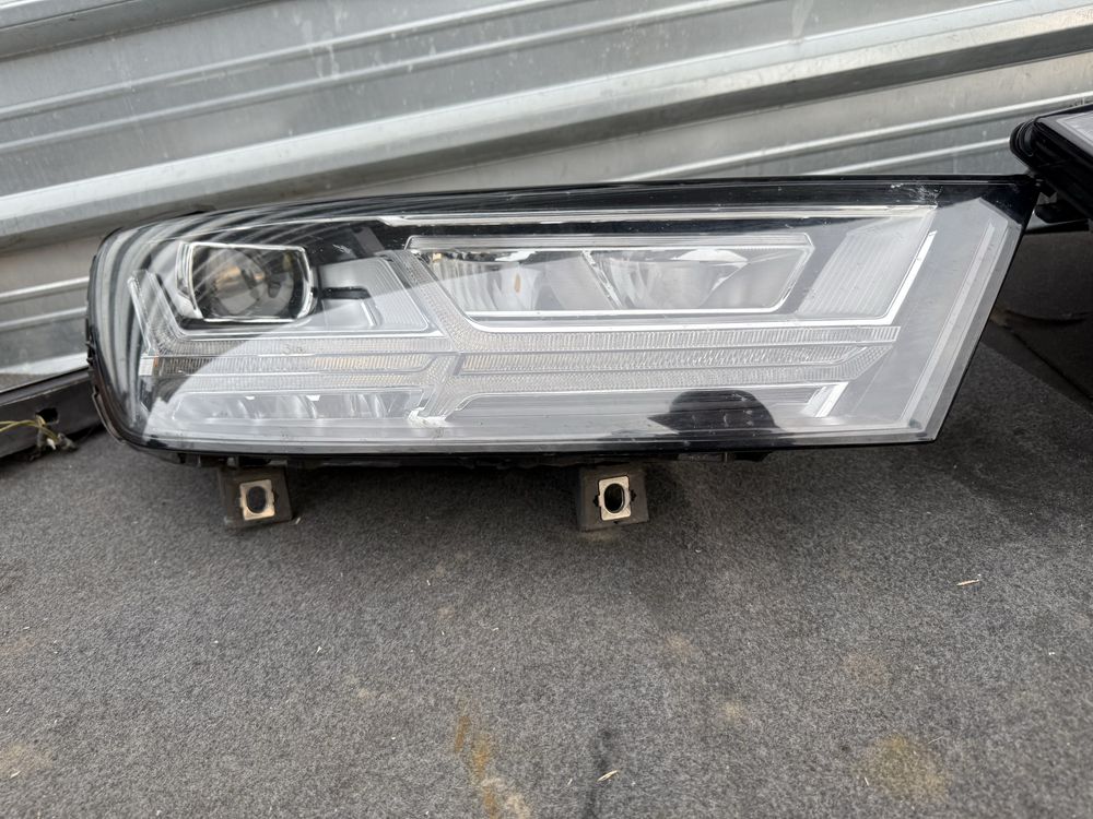 Ляв Десен фар 4M0941033 Full Led за Audi Q7 2015-19 г. Фарове оригинал
