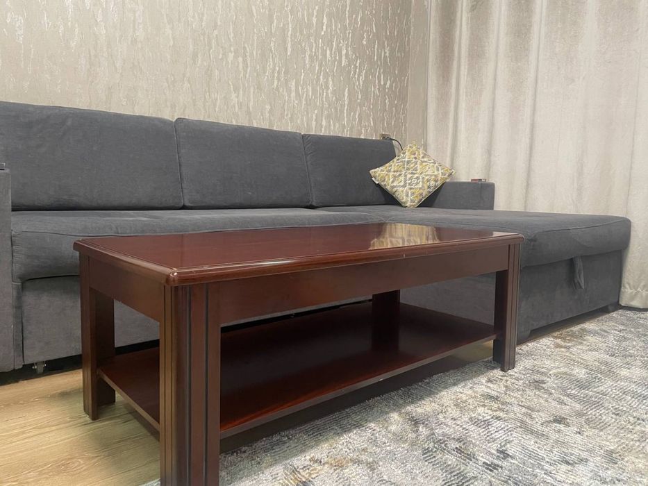 Стол журнальный