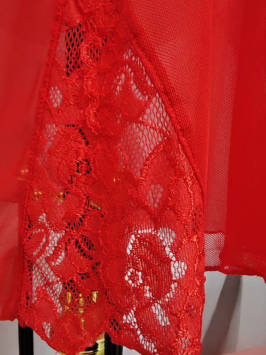 Lenjerie intima cu dantelă sexy