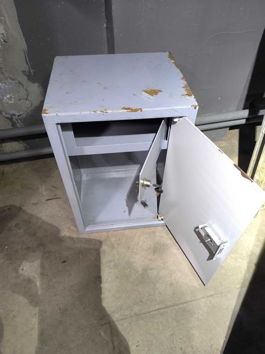 Сейф огнепрочный с 2 отсеками