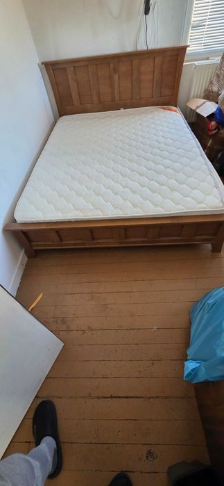 Спалня легло масивно дърво