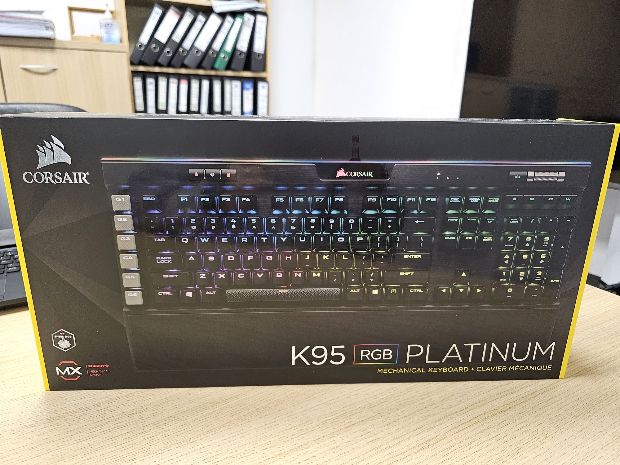 Tastatura gaming Corsiar k95 RGB Platinum