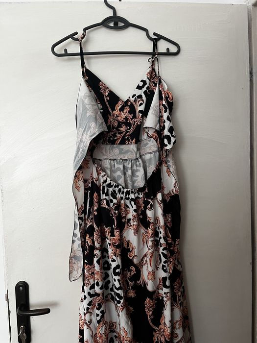 Продават се само веднъж са носени  който желае да пише налично жела