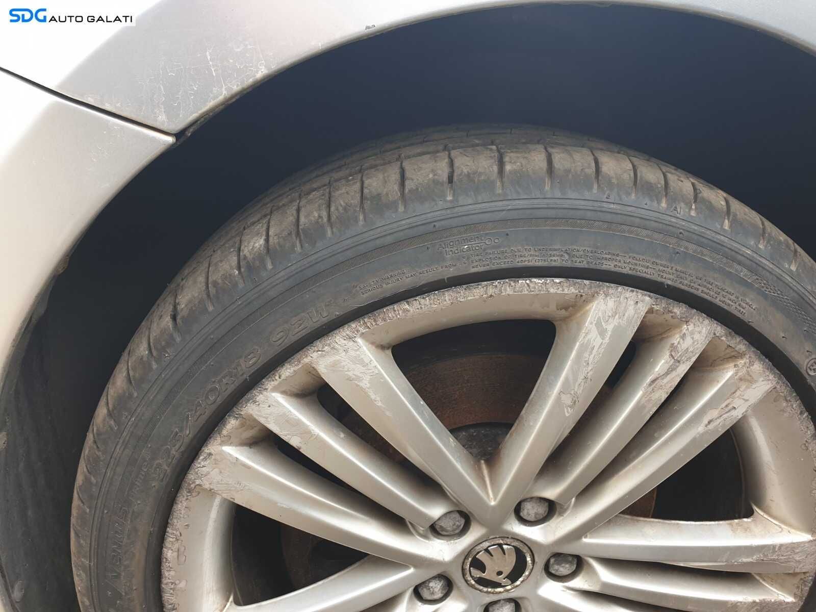 Set 4 Jante Roti Aliaj TRINITY 225 40 18 R18 5x112 Skoda Superb 1 2002 - 2008 [C5374]