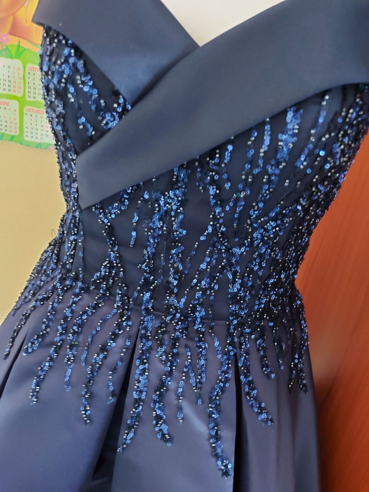 Чисто нова: Официална рокля Абитуриентска