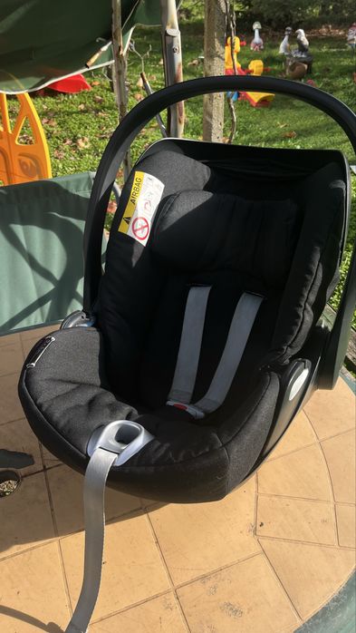Кошница за кола cybex cloud Q ,база , адаптери gazelle s,
