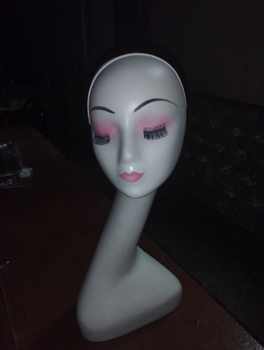 Маникен голова длина 50см.