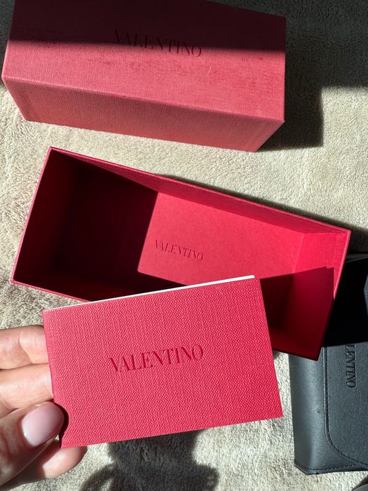 Valentino Garavani - Оригинал - Rockstud Spikes слънчеви очила