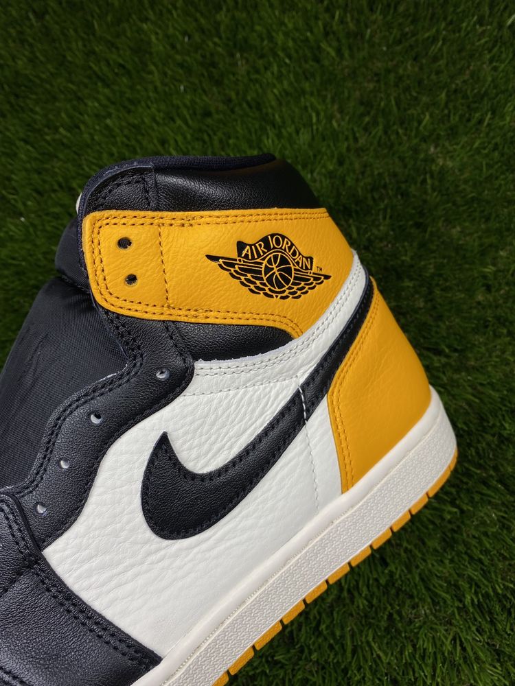 Jordan 1 High Yellow Toe / Taxi