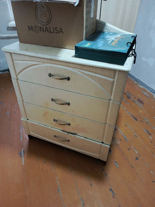 Продам комод,б/у
