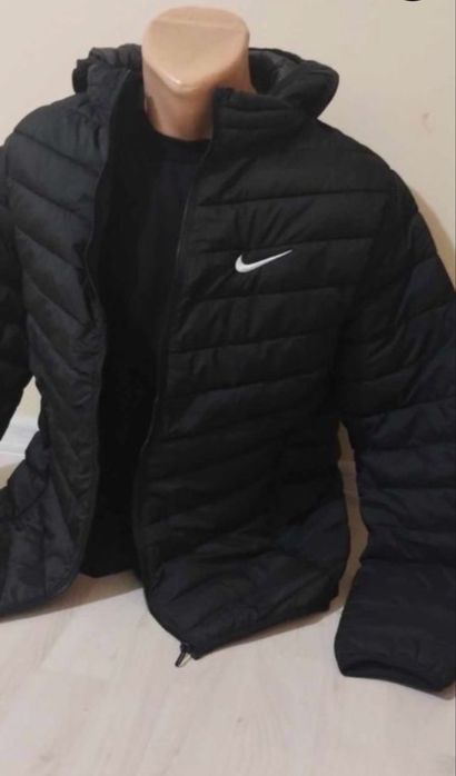 Geacă bărbați Nike