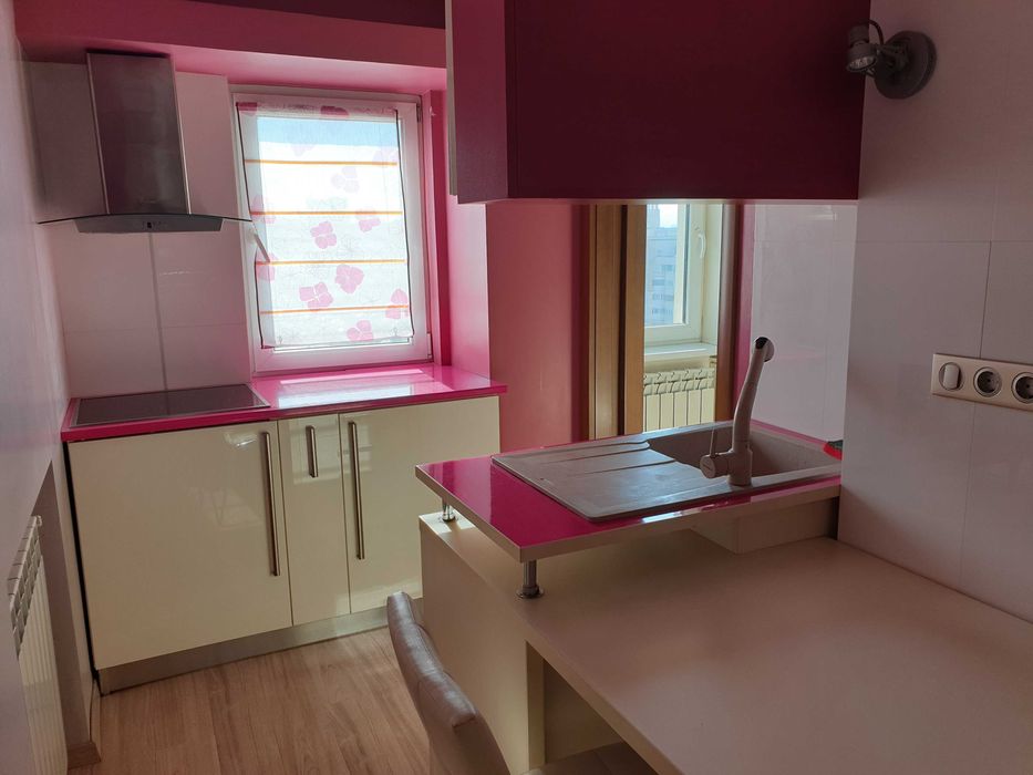 inchiriez apart de LUX, ULTRACENTRAL, 2 cam complet mobilat si utilat