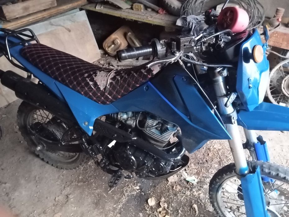 Продам эндуро на 200 кубов