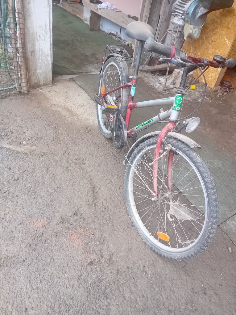 Vând biciclete  2 bucăți
