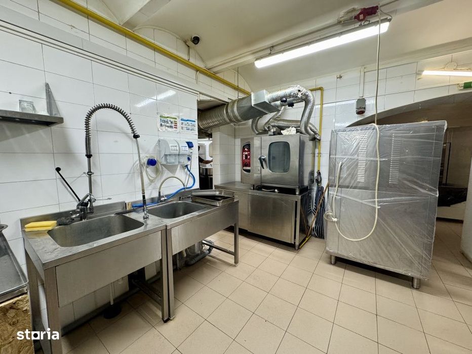 Spatiu pentru restaurant, bucatarie 120 mp, curte/terasa 400 mp, zona