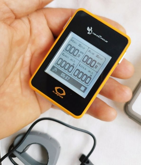 Navigator GPS O-SYNCE NAVI2MOVE pentru bicicleta, fabricat in Germania