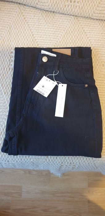 Чисто нови дънки BERSHKA