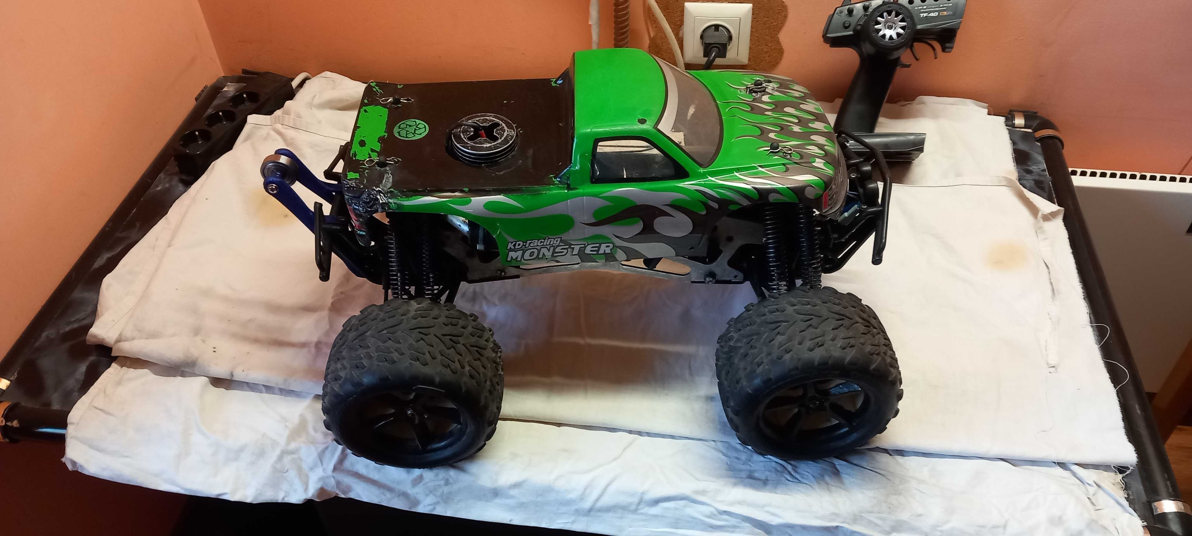 RC NITRO HPI Savage X4.6