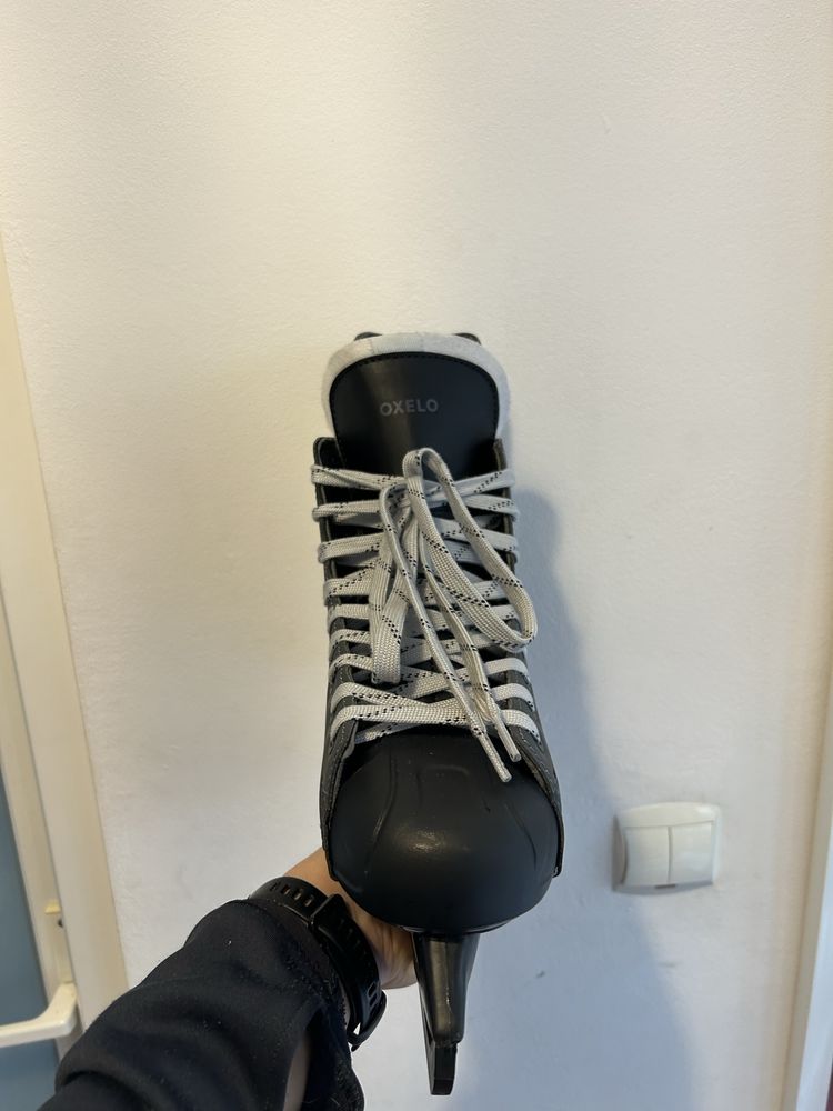 Patine OXELO marimea 43, folosite o dată