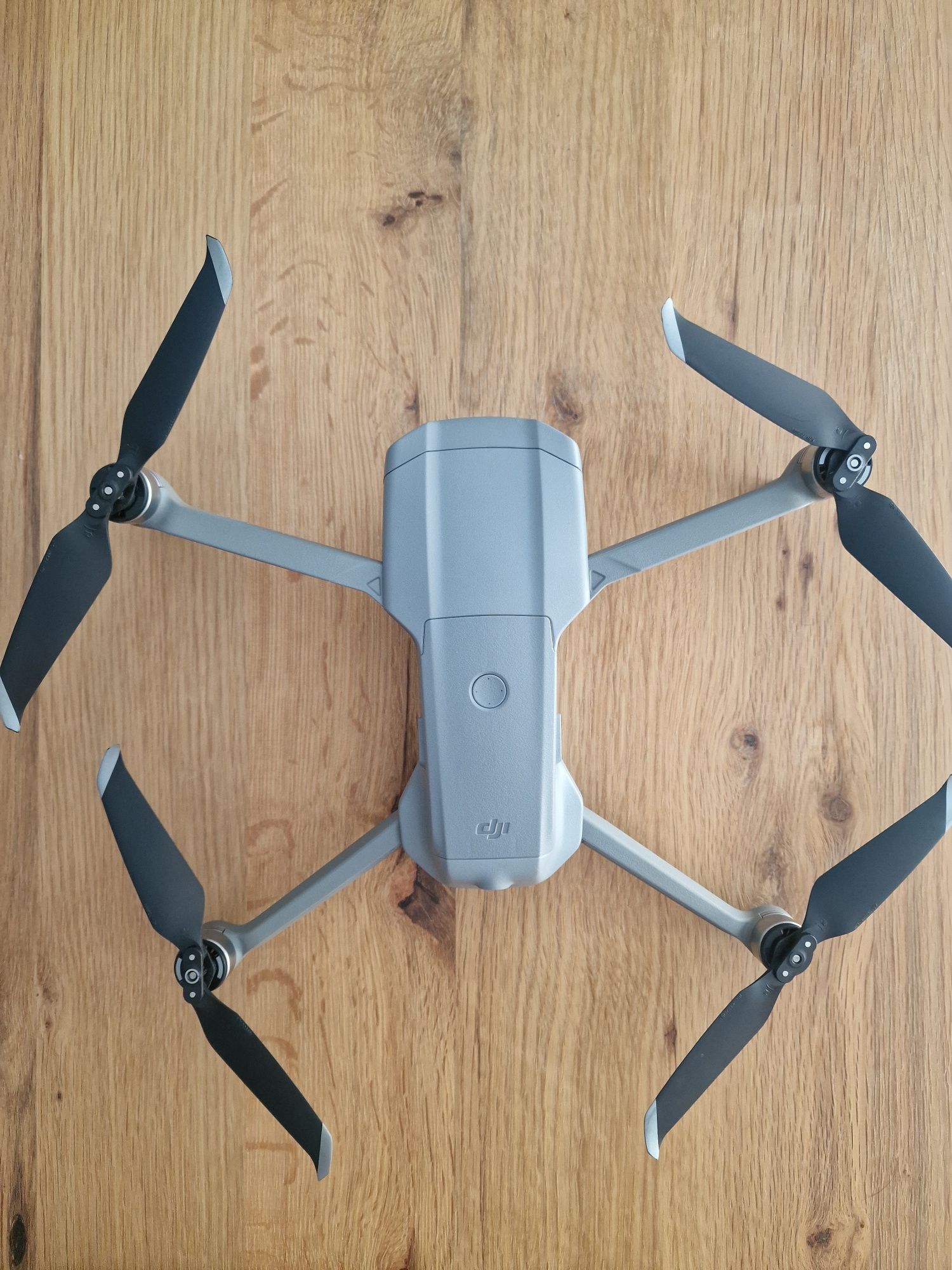 Дрон DJI Mavic Air 2 Fly More Combo