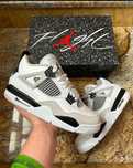 Jordan 4 Military black