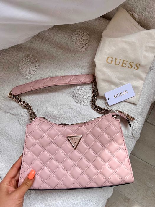 Дамска чанта Guess