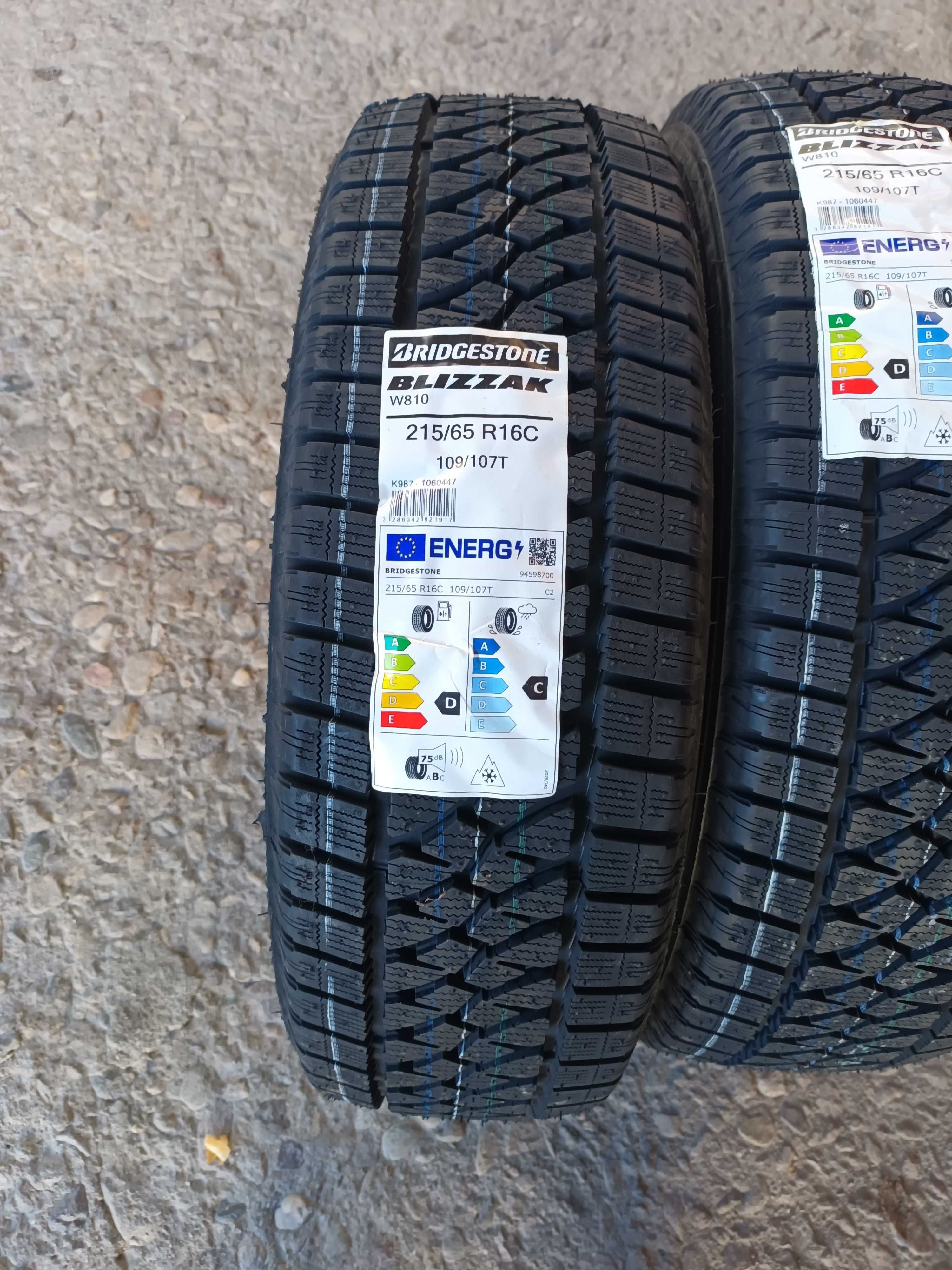 2 Нови бусови зимни гуми 215/65 R16C Bridgestone Blizzak W810 109/107T