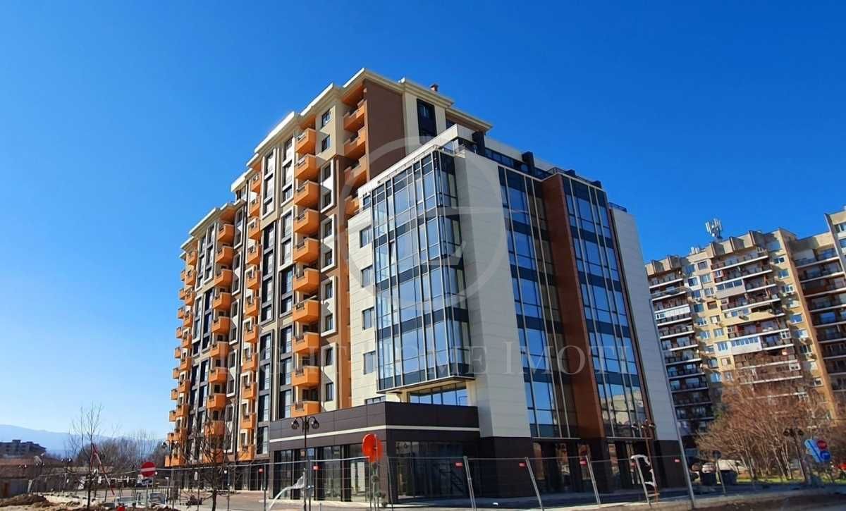 Продава се Тристаен апартамент в Пловдив, Кючук Париж - 101 кв.м за 1515 €/кв.м - Снимка #11