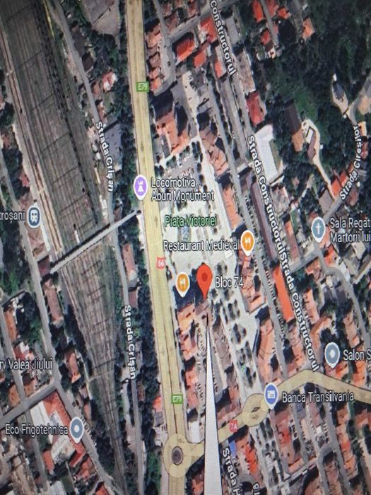 De vanzare teren cu apartament in Lupeni, Hunedoara