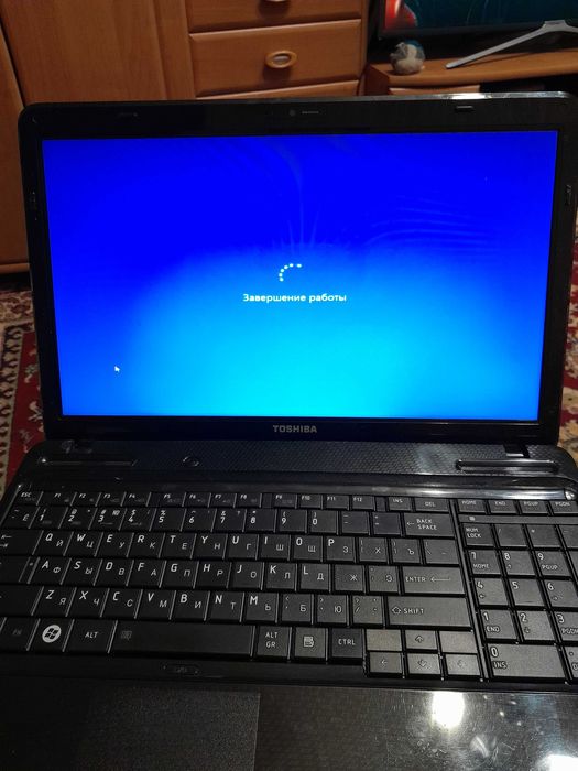 Ноутбук Toshiba продам