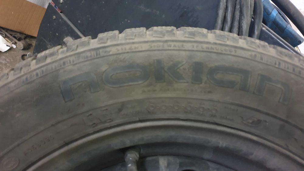 4бр. зимни гуми Nokian 185/65 R15