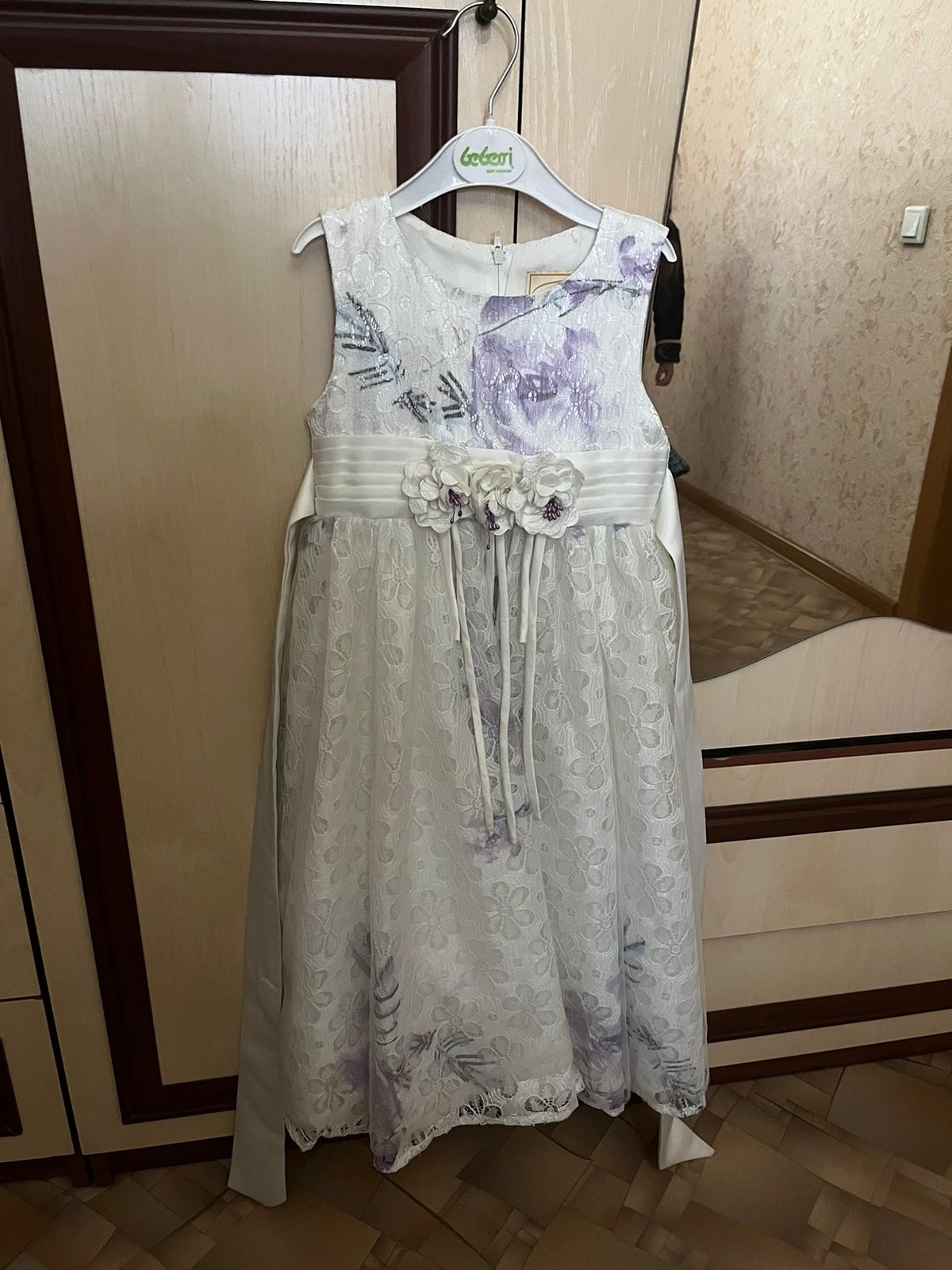 Продам турецкое платье на девочку 4-6 лет