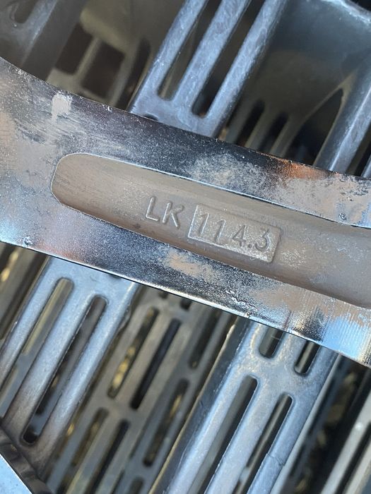 16 цола 5 х 114.3 мм Тойота , Киа , Хюндай , Мазда , Нисан