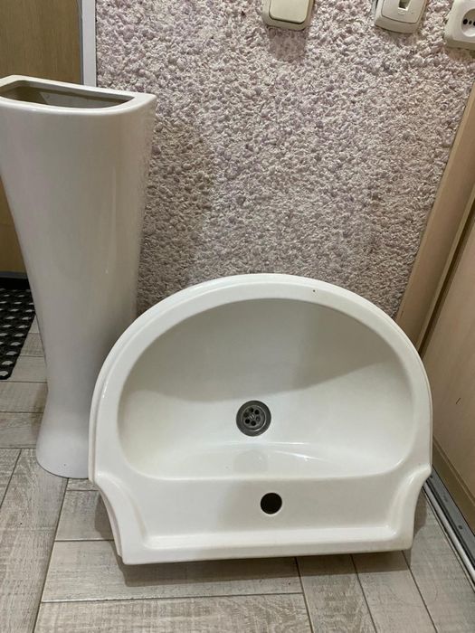 Раковина в хорошем состоянии б/у