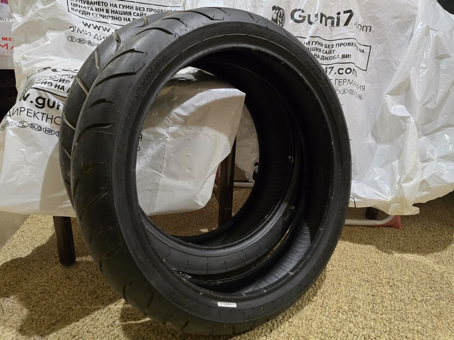 Dunlop RoadSport – комплект мото гуми 120/70ZR18 и 160/60ZR17