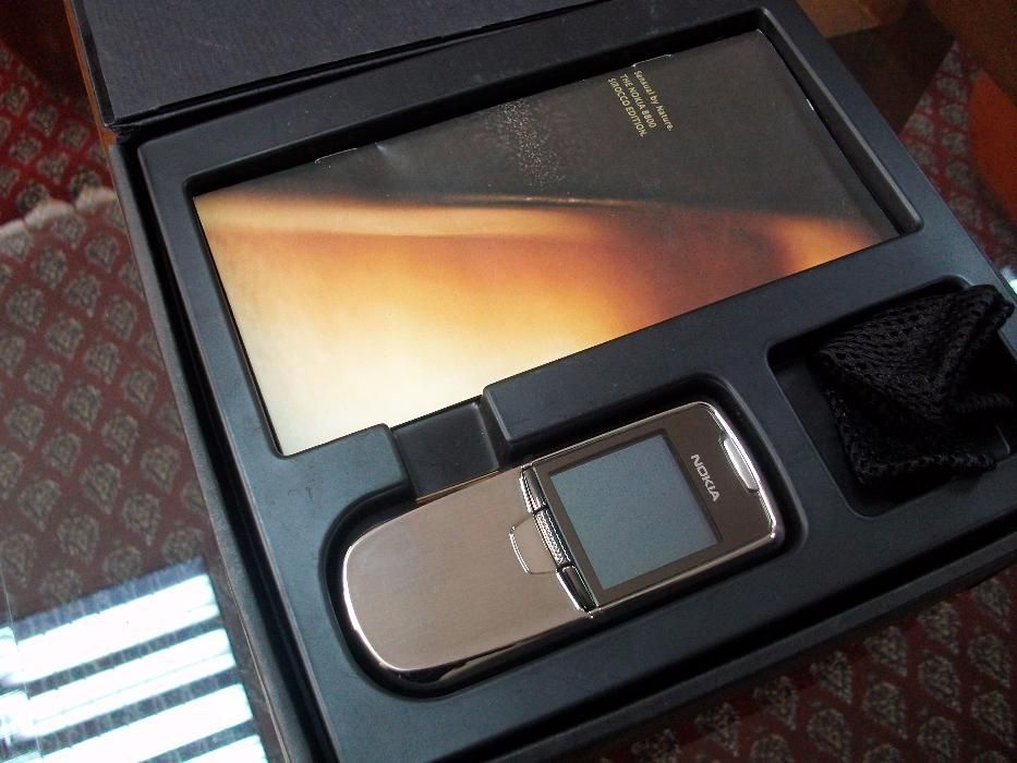 Nokia 8800 Original Телефона е в неразличимо от ново състояние