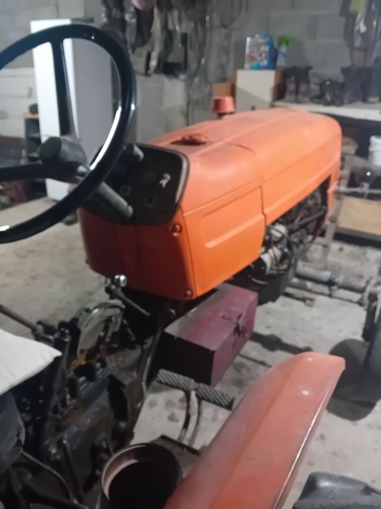Tractor fiat 215