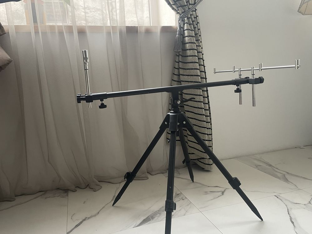 Rod pod 4 posturi