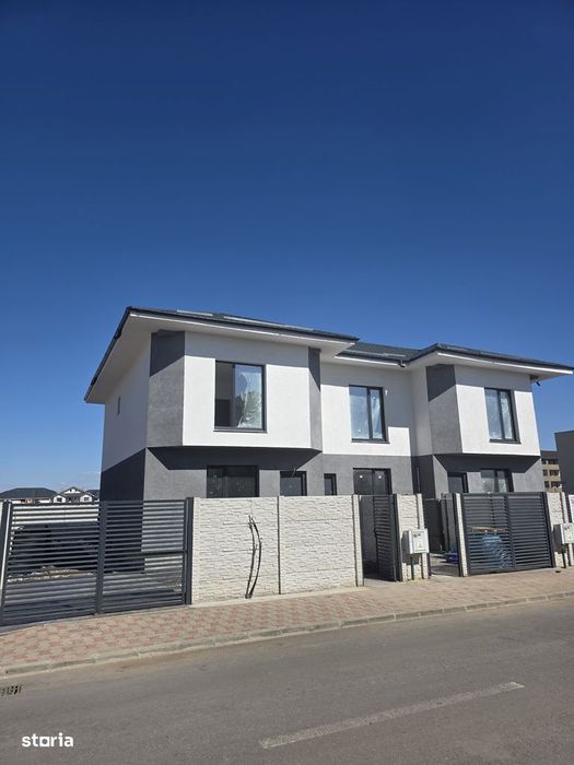 Casa cu rate la dezvoltator lângă școală
