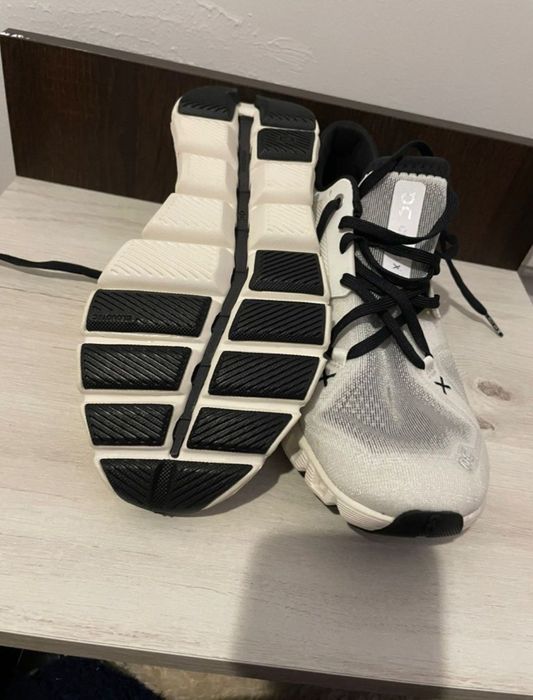 Adidași damă mărimea 40