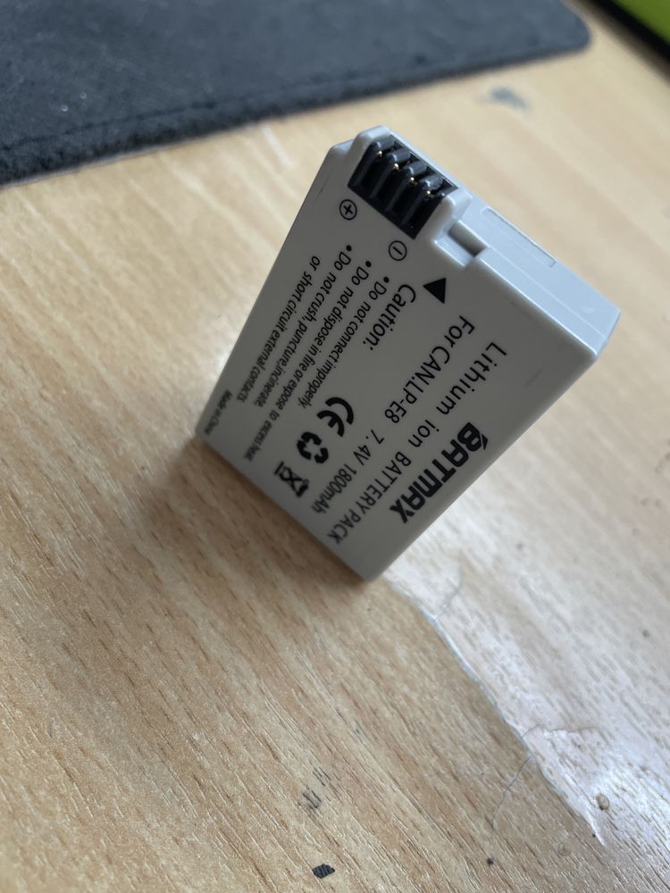 Батарея на Canon LP-E8