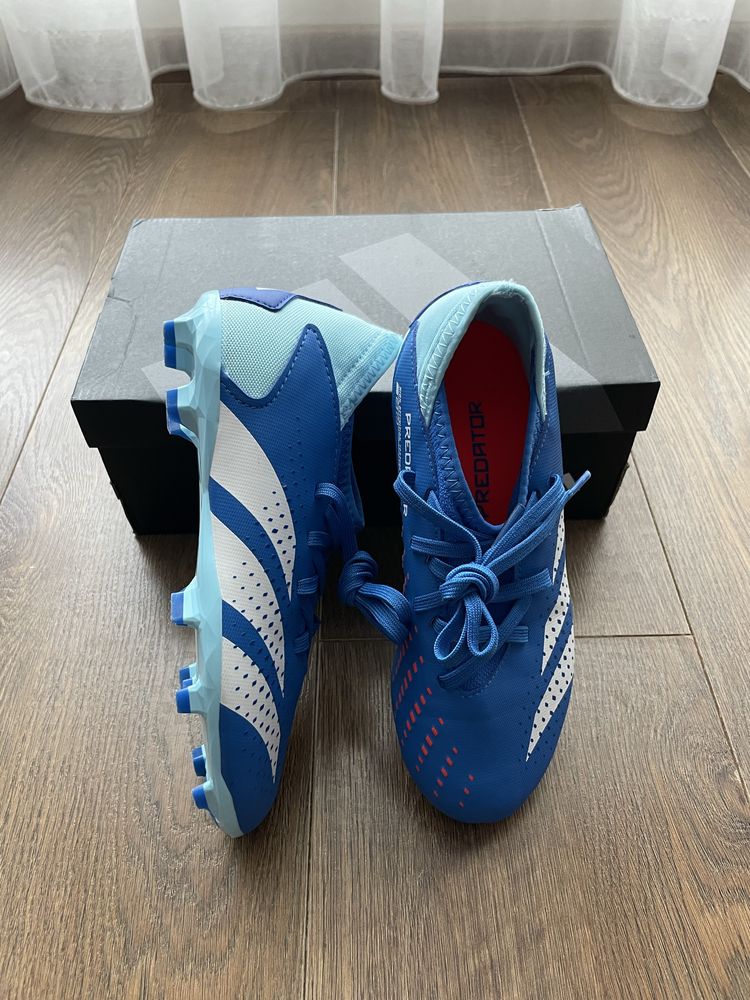 Детски футболни бутонки Adidas Predator