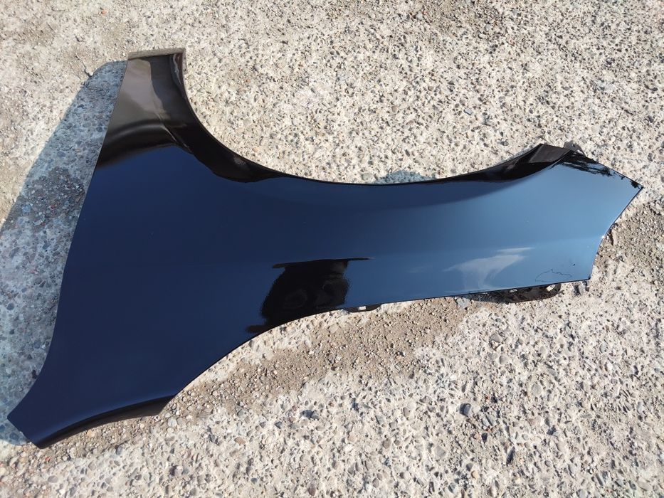 Vând aripă stânga fata volvo v40, 2016,2022